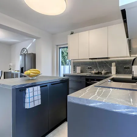 Ventus By Interhome Pula