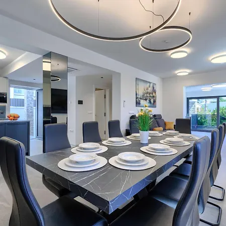 Ventus By Interhome * Pula