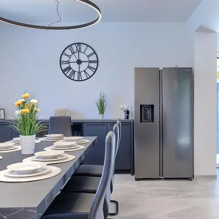 Villa Ventus By Interhome Pula