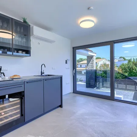 Ventus By Interhome Pula