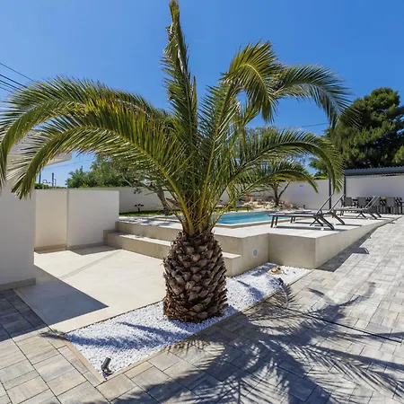Villa Ventus By Interhome Pula